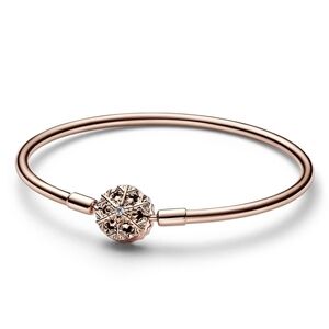 Pandora Moments Sparkling Snowflake Clasp Bangle Bracelet Rose gold plated